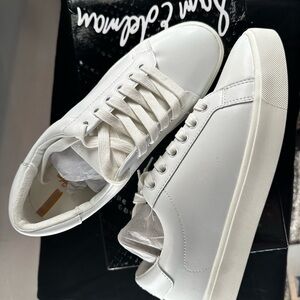Women’s size 9, Sam Edelman, white sneakers